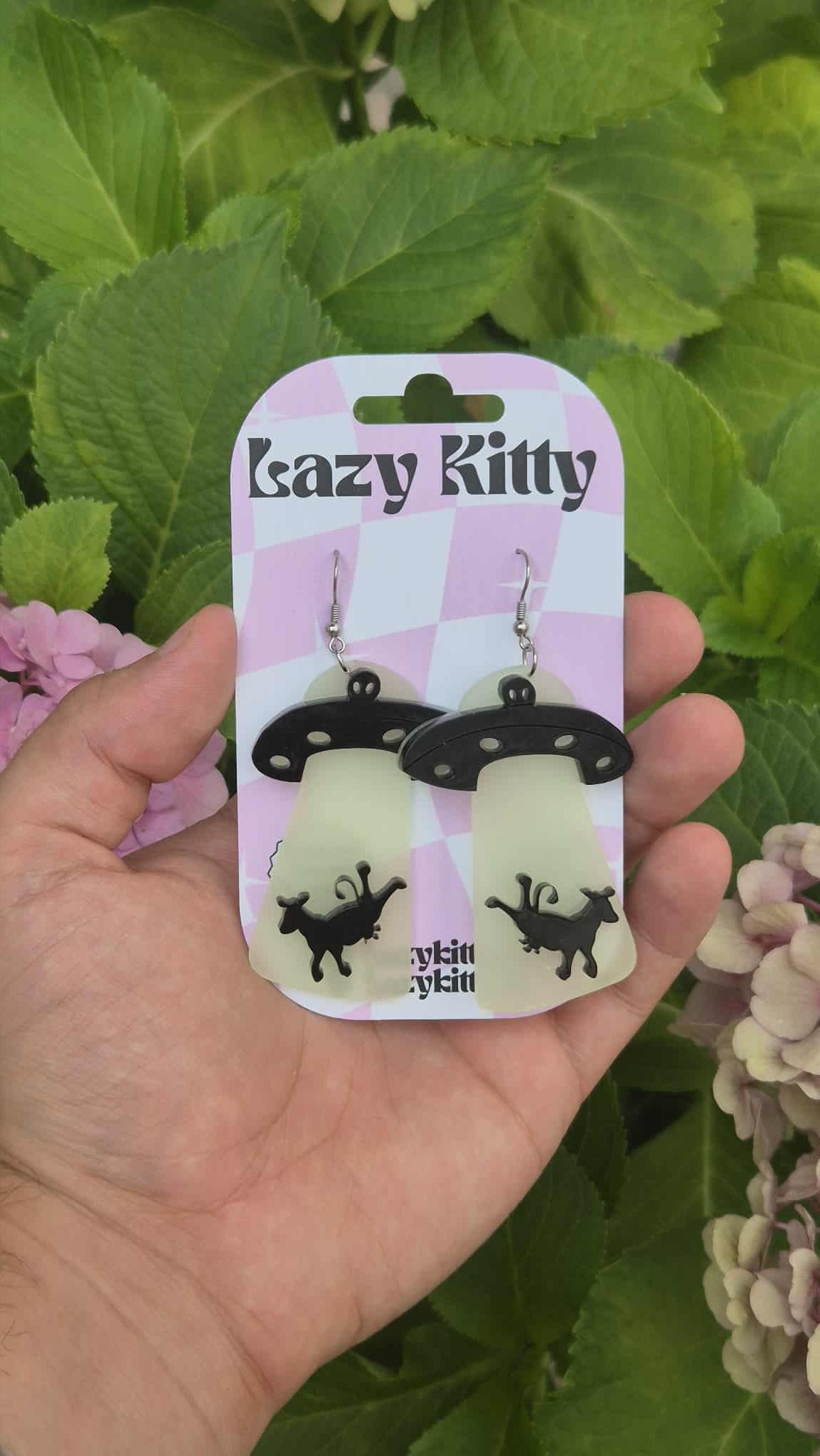 UFO Cow Abductor