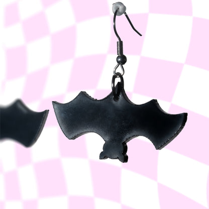 Hanging Bats - Black