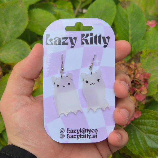 Kitty Ghost Couple